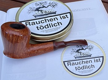Pfeifenbuch mit Deniz Tonti Pfeife