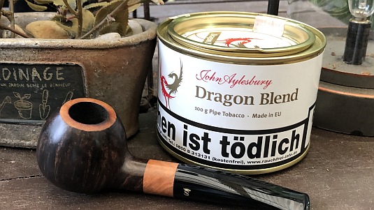 Der Black Cavendish wurde während des Drehens mit echtem Gin und Brandy veredelt