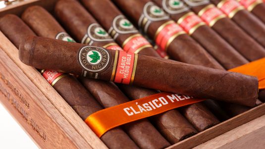 Das Familienunternehmen Joya de Nicaragua S.A. (JdN) mit Sitz in Estelí stellt handgerollte Premium Zigarren her